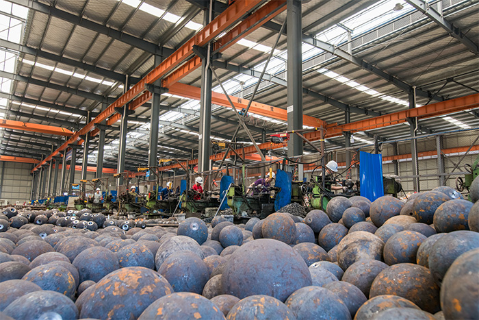 敦煌网架配件车间